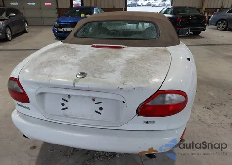 1999 Jaguar Xk8 z USA, uszkodzony, nr VIN SAJGX2047XC035783